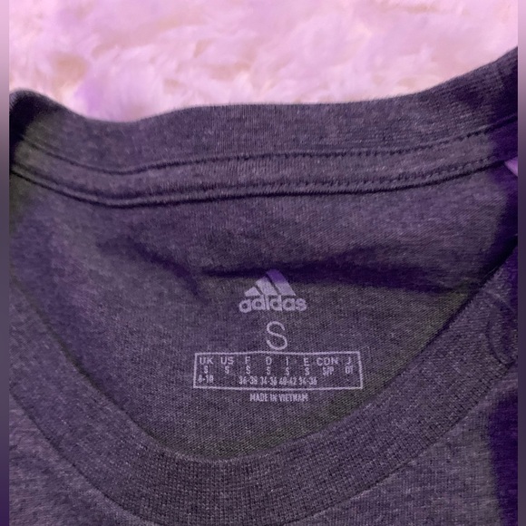 Grey Adidas shirt - Picture 3 of 4